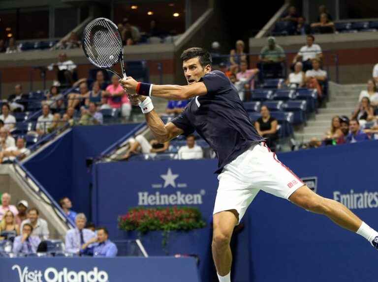 Djokovic_Crop_01_11