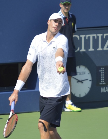 Isner_Crop_01_1
