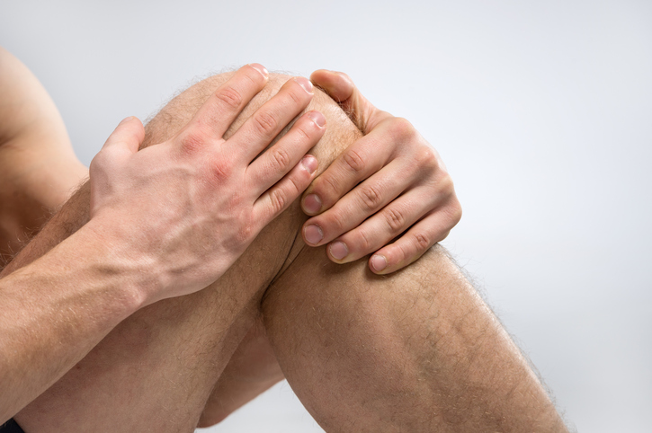 Knee_Injury_Credit_crossstudio_1