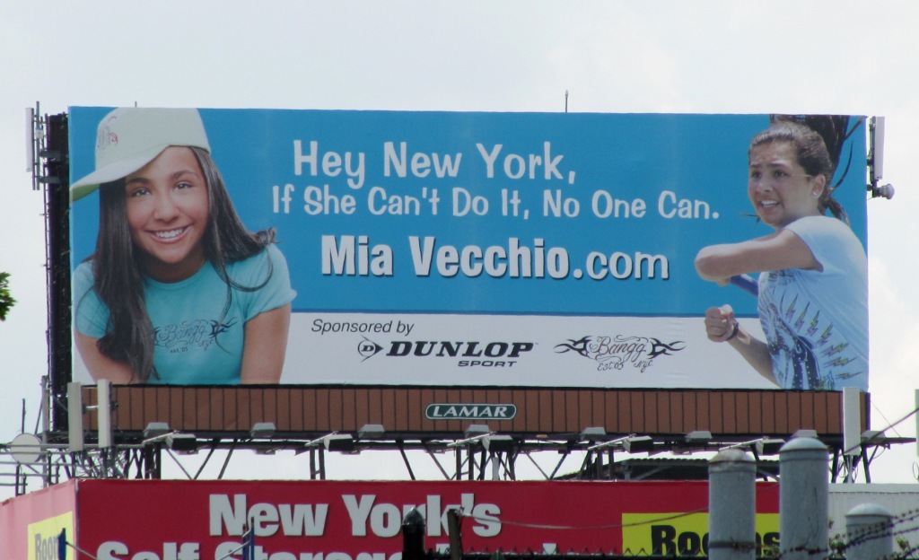 Mia_Vecchio_Close_Up