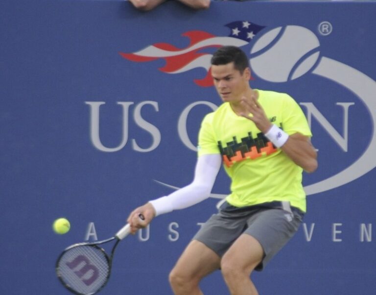Raonic_Crop_01
