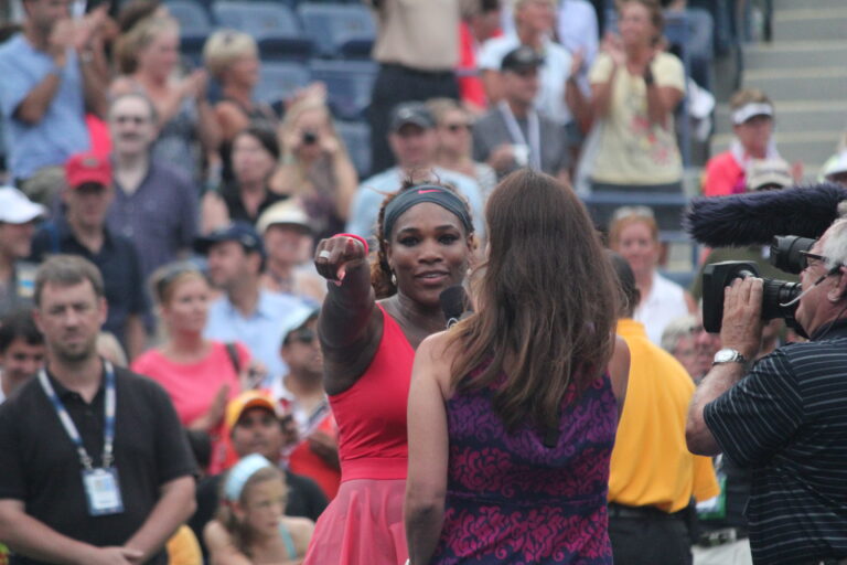 Serena pointing