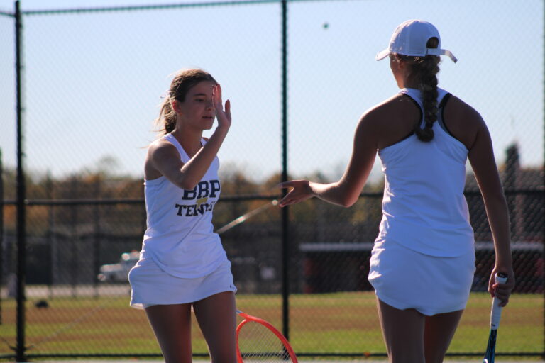 Bayport-Blue Point Beats Cold Spring Harbor to Defend Long Island Title, Headed Back to State Championships