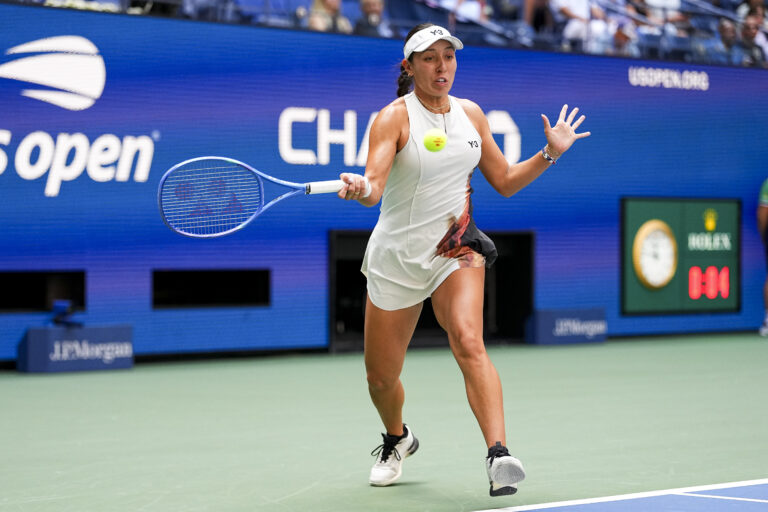 Pegula Captures Second Straight Charleston Open Title